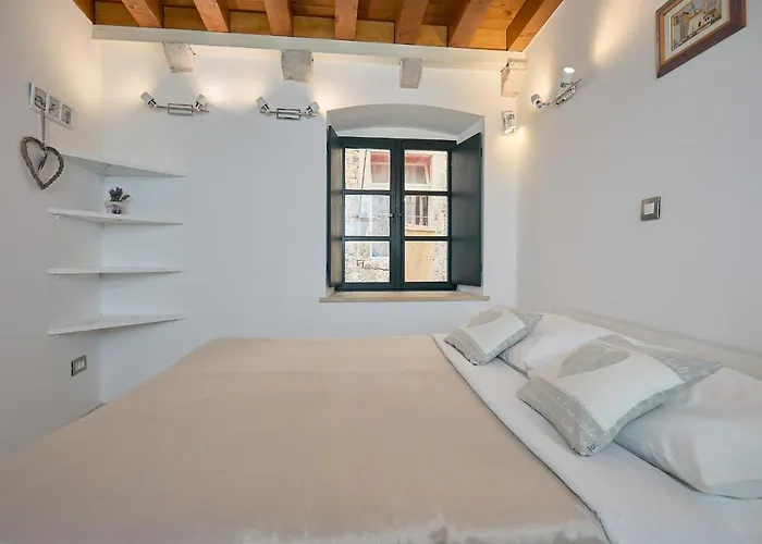 B17 Apartments