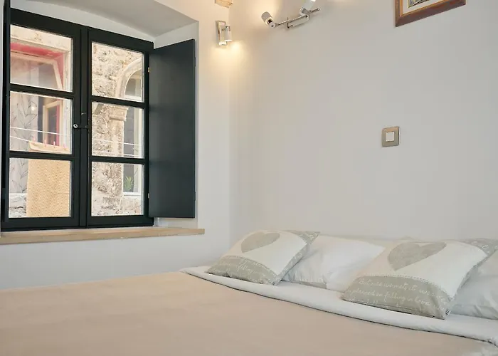 B17 Apartments